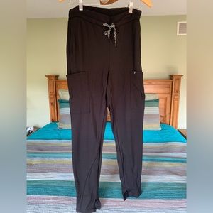 Women’s size M Jaanuu Scrubs Slim Cargo Pants (and bonus FREE black scrub top!)